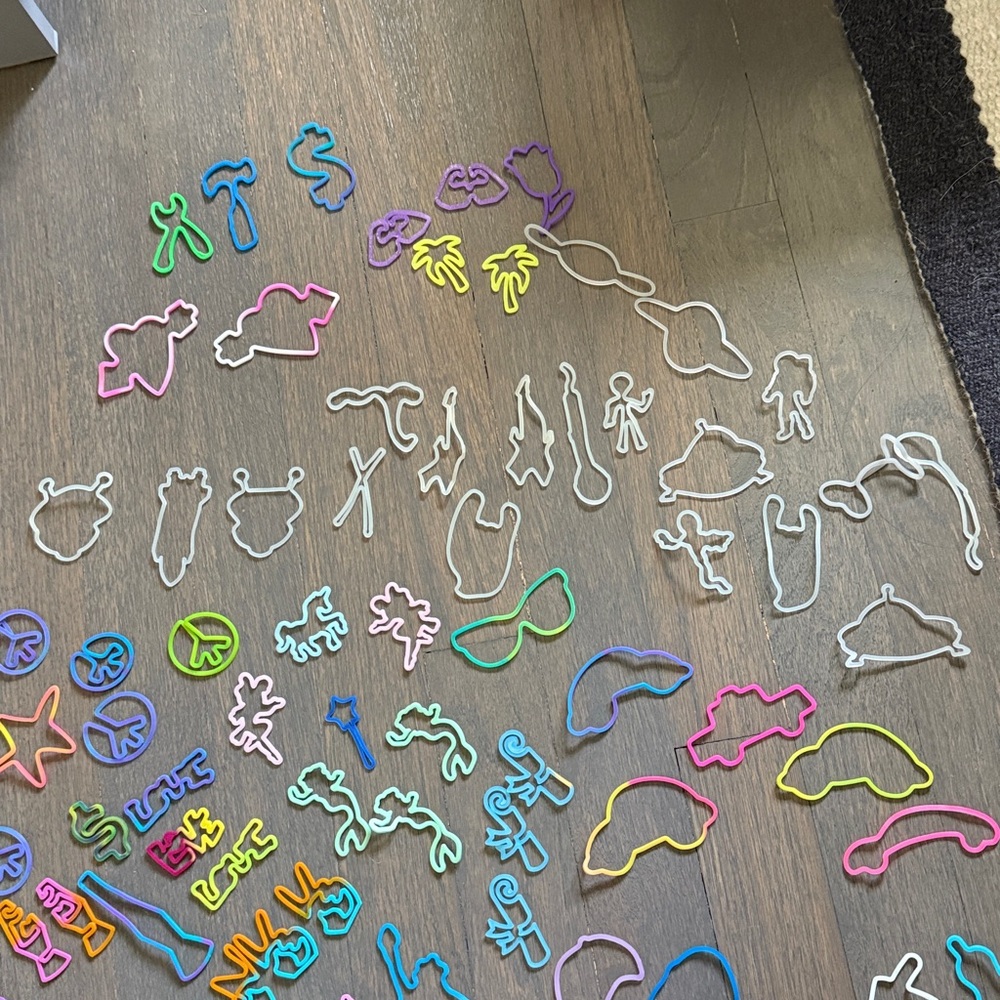 Assorted silly bands - Picture 3 of 6